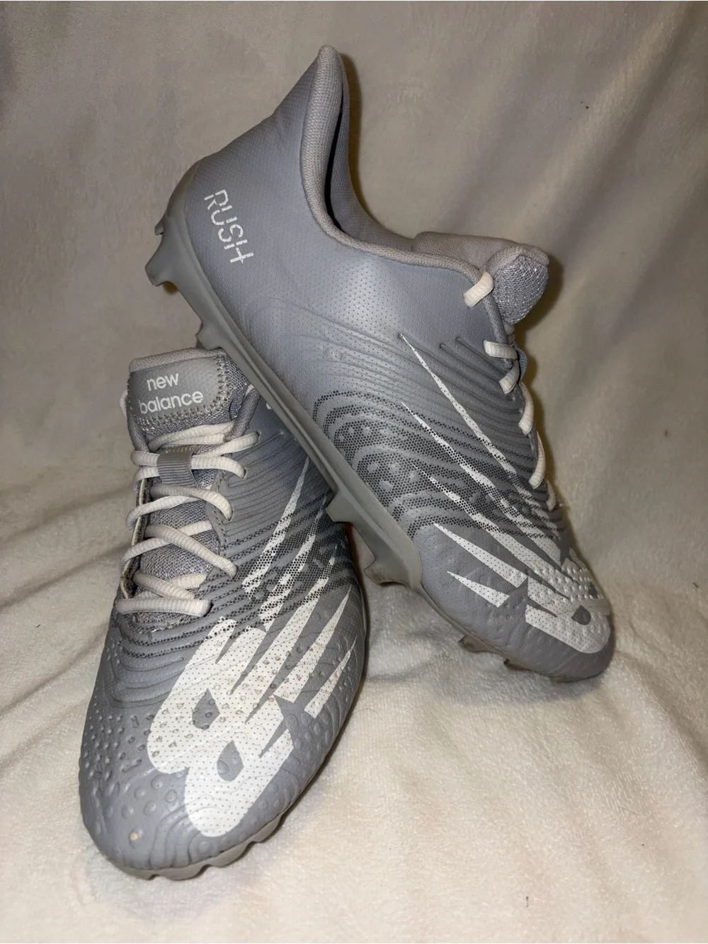 New Balance Men’s Rush Soccer Cleats — Gray & White size 8.5